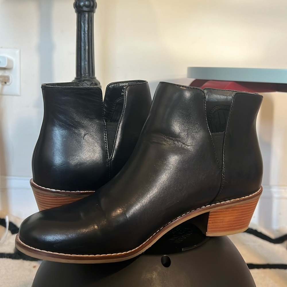 Cole Haan Abbot Women's Black Leather Pull-On Bootie Size 7.5